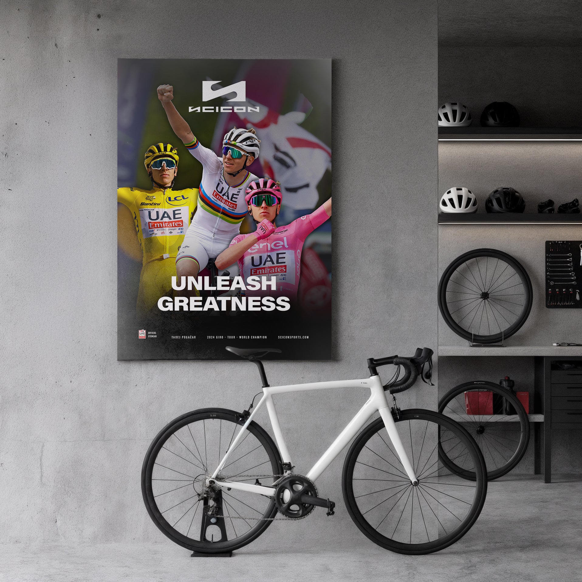 POSTER IN TESSUTO POGAČAR TRIPLE CROWN 24 - Image 2